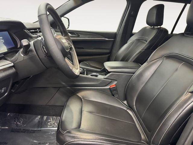 Used 2024 Jeep Grand Cherokee Limited w/ Black Appearance Package image 7