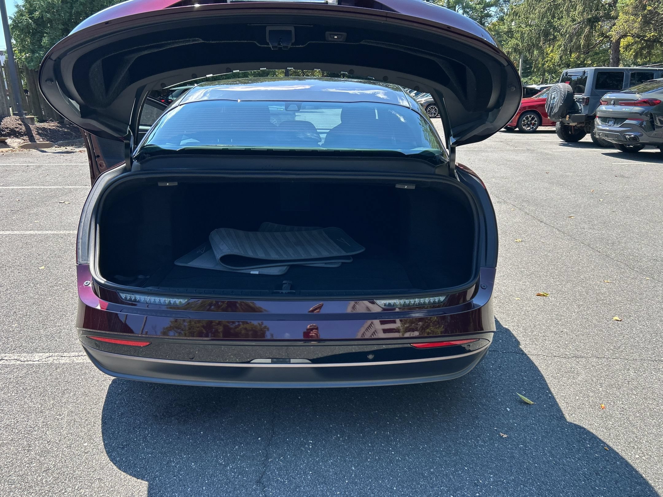 Used 2024 Lucid Air Touring AWD/4WD image 24