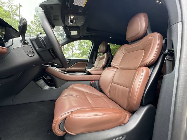 Used 2025 Lincoln Aviator Reserve w/ Luxury Package AWD/4WD image 11