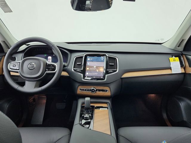 New 2025 Volvo XC90 B6 Plus w/ Protection Package Premier image 33