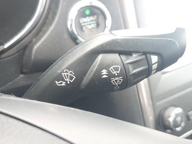 Used 2020 Ford Fusion SE image 38