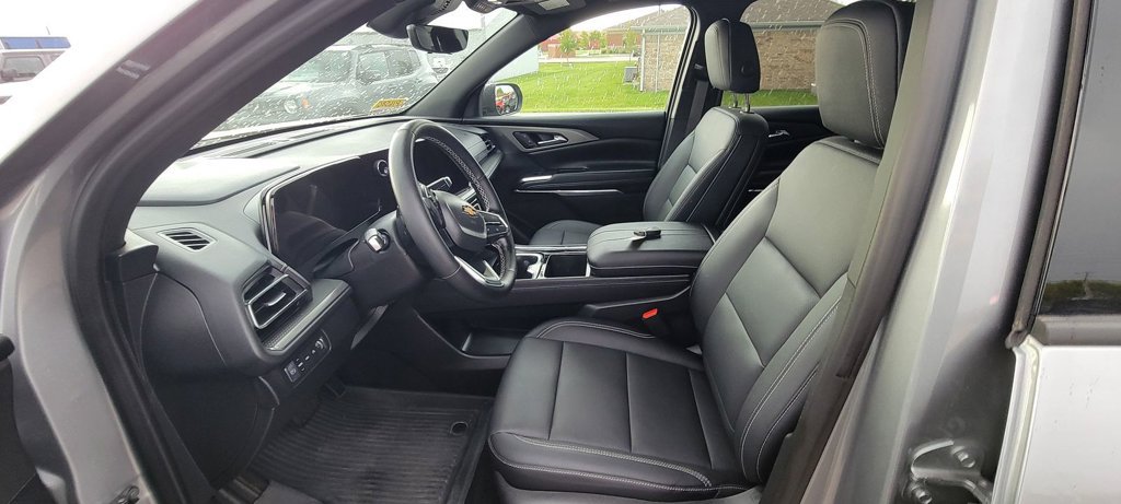 Used 2026 Chevrolet Traverse LT w/ Driver Confidence Package AWD/4WD image 9