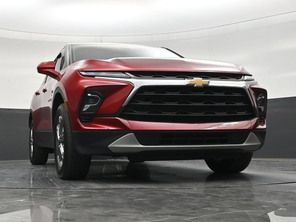 Used 2024 Chevrolet Blazer LT FWD image 26