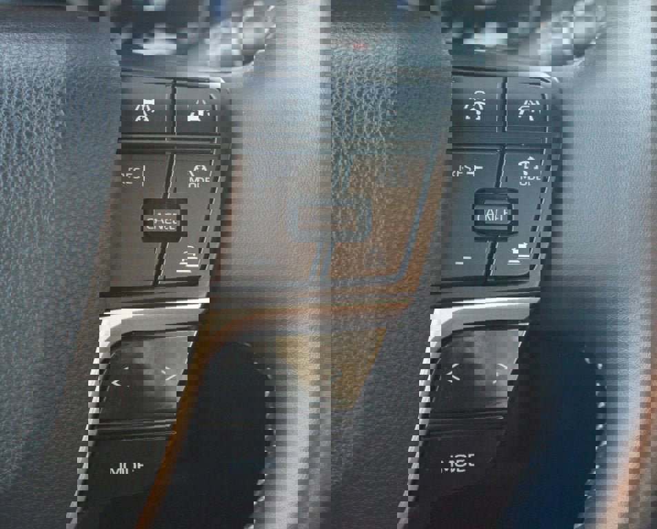 Used 2024 Toyota Crown Platinum image 11