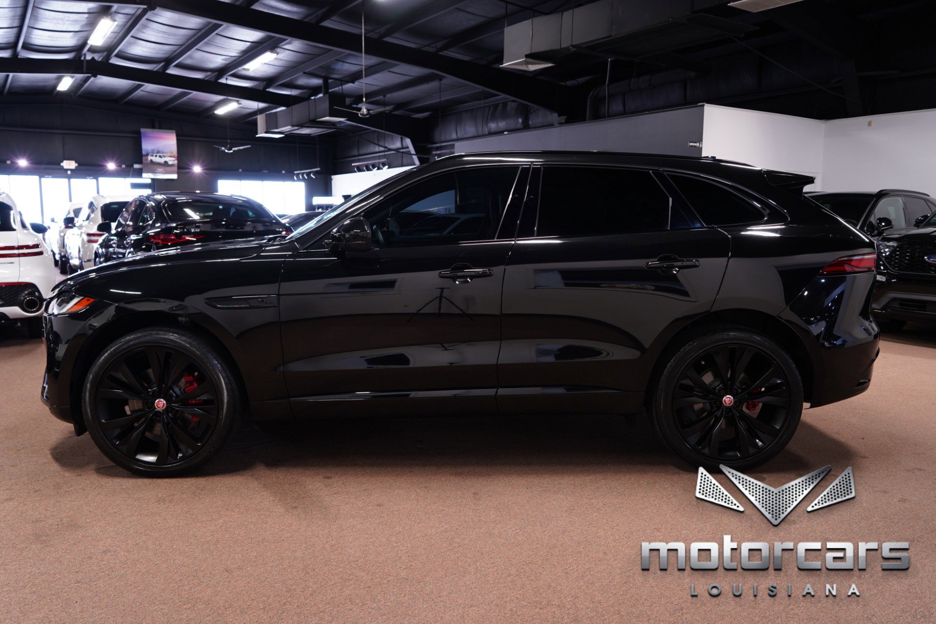 Used 2023 Jaguar F-PACE R-Dynamic S AWD/4WD image 4