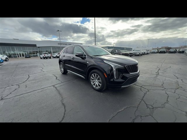 Certified 2023 Cadillac XT4 Premium Luxury w/ Cold Weather Package image 2