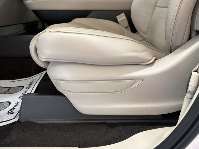 Used 2019 Lincoln Navigator Reserve AWD/4WD image 12