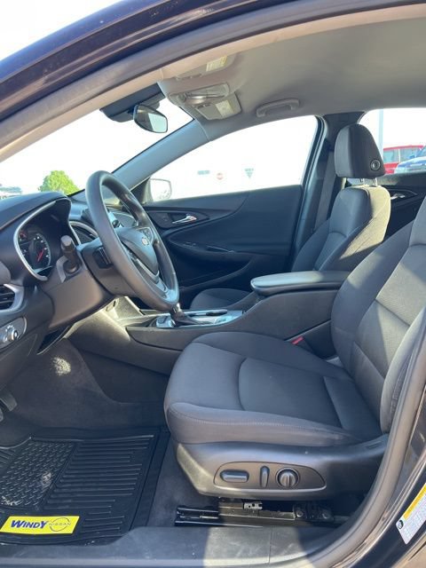 Used 2023 Chevrolet Malibu LT FWD image 9