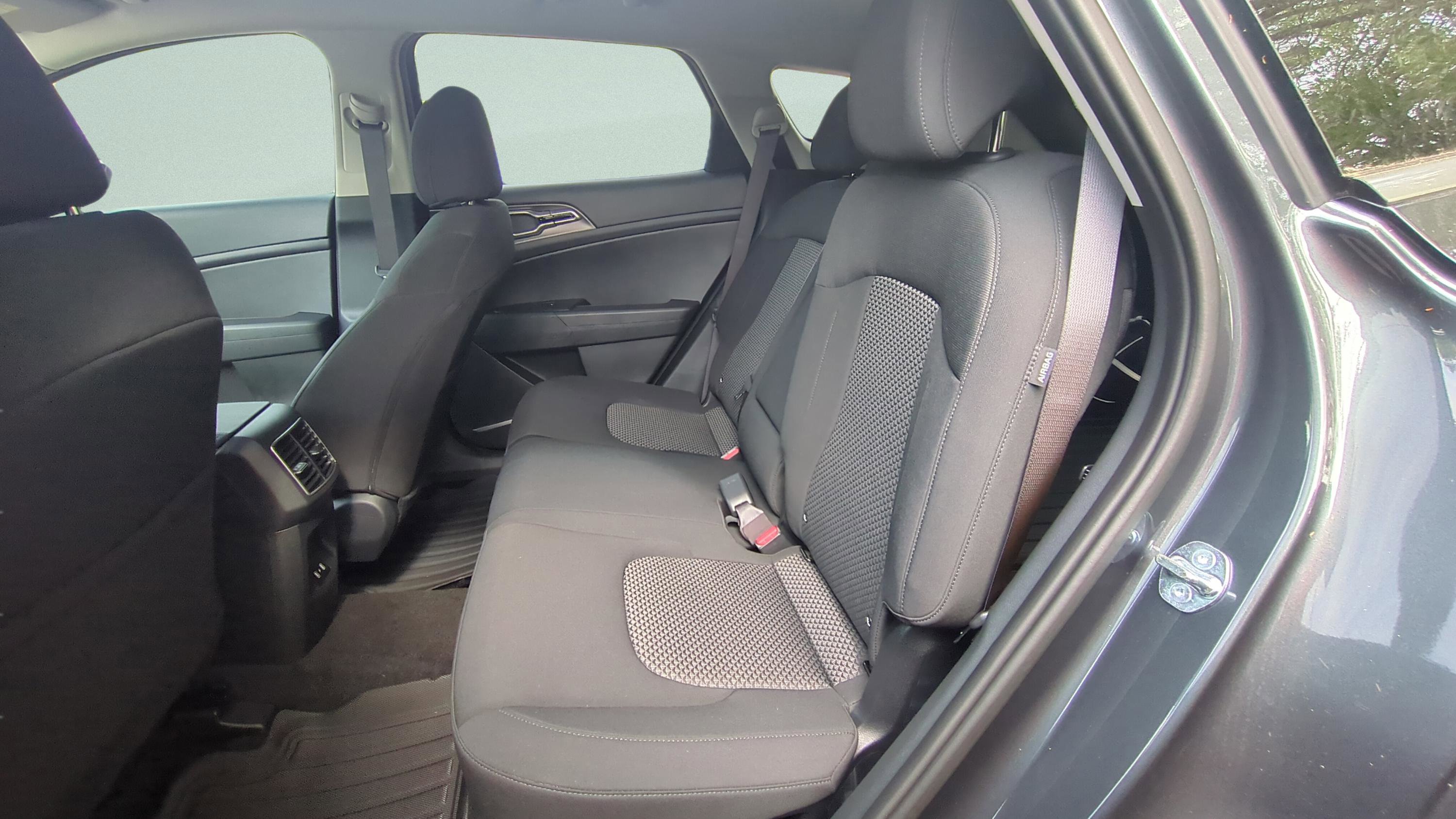 New 2026 Kia Sportage LX image 13