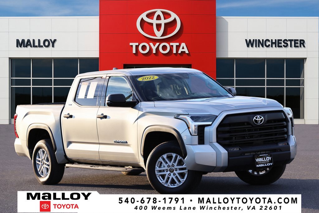Used 2022 Toyota Tundra SR5 w/ SR5 Convenience Package image 1