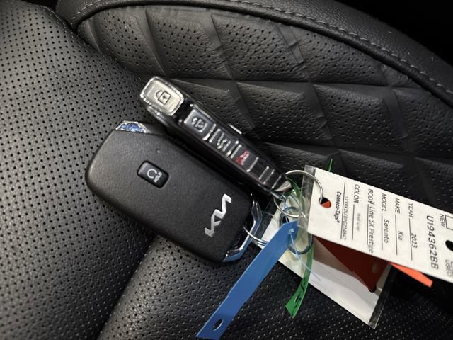 Used 2023 Kia Sorento SX Prestige image 29