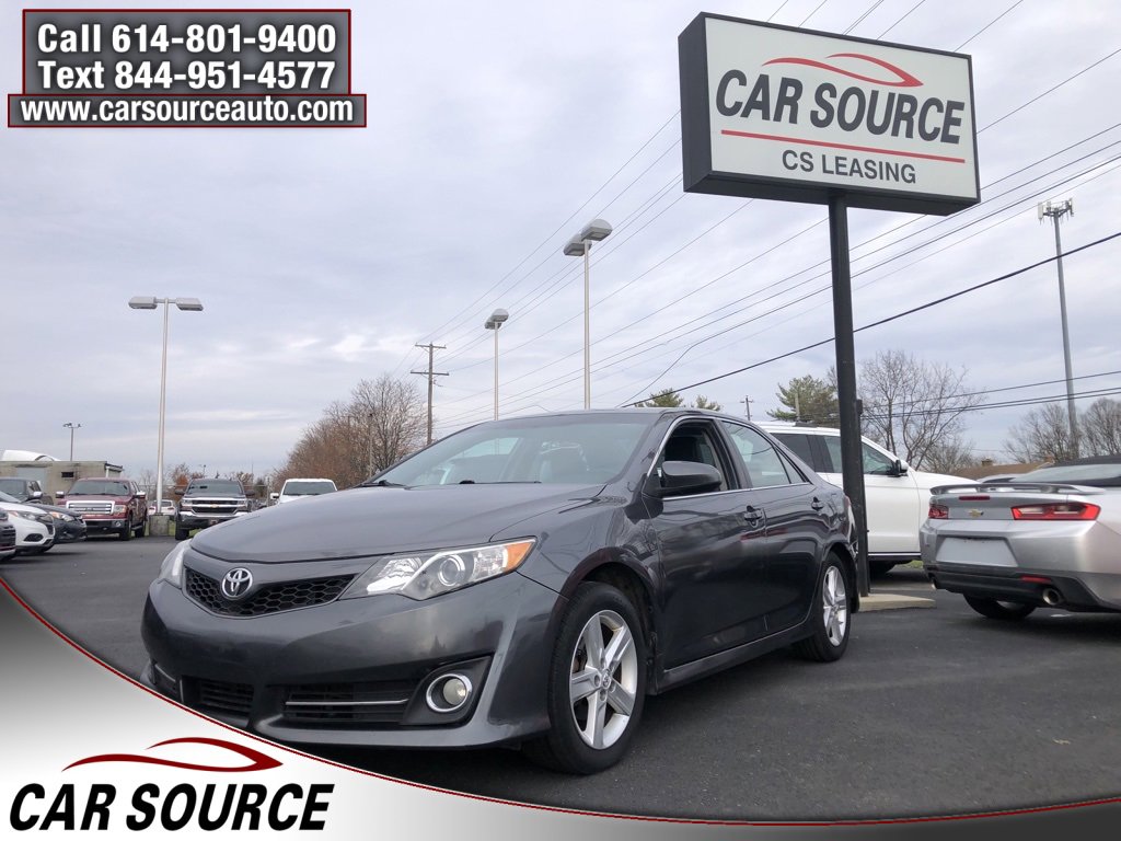 Used 2014 Toyota Camry L image 1