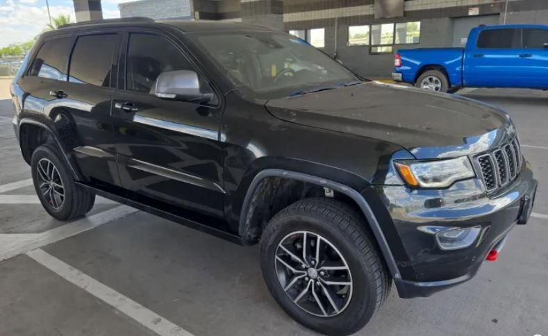 Used 2018 Jeep Grand Cherokee Trailhawk w/ Trailhawk Luxury Group