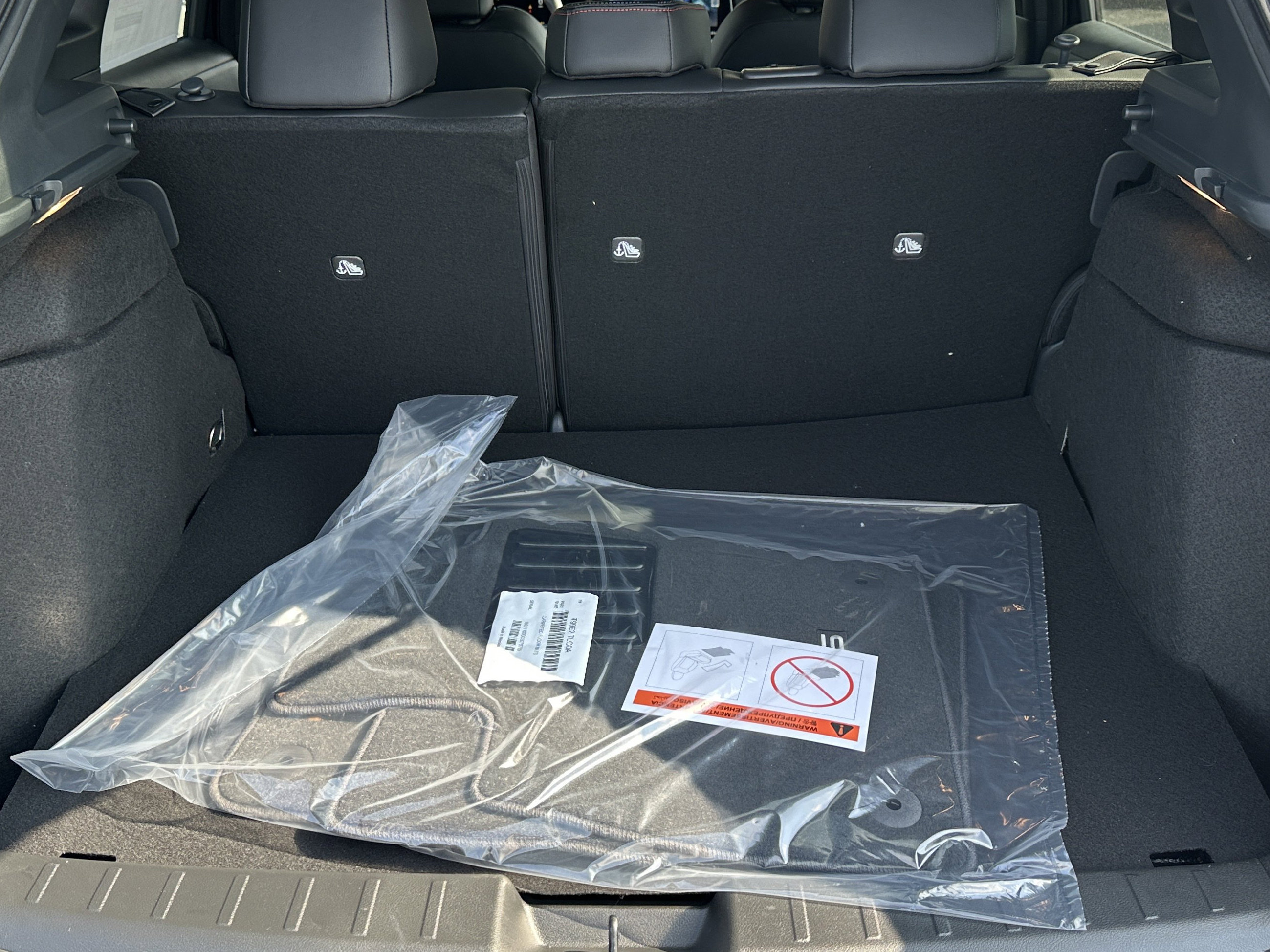 New 2026 Nissan Kicks SR AWD/4WD image 30