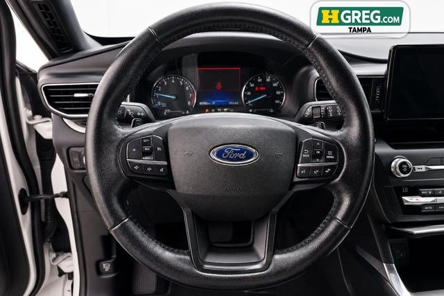 Used 2020 Ford Explorer XLT w/ Equipment Group 202A RWD image 11