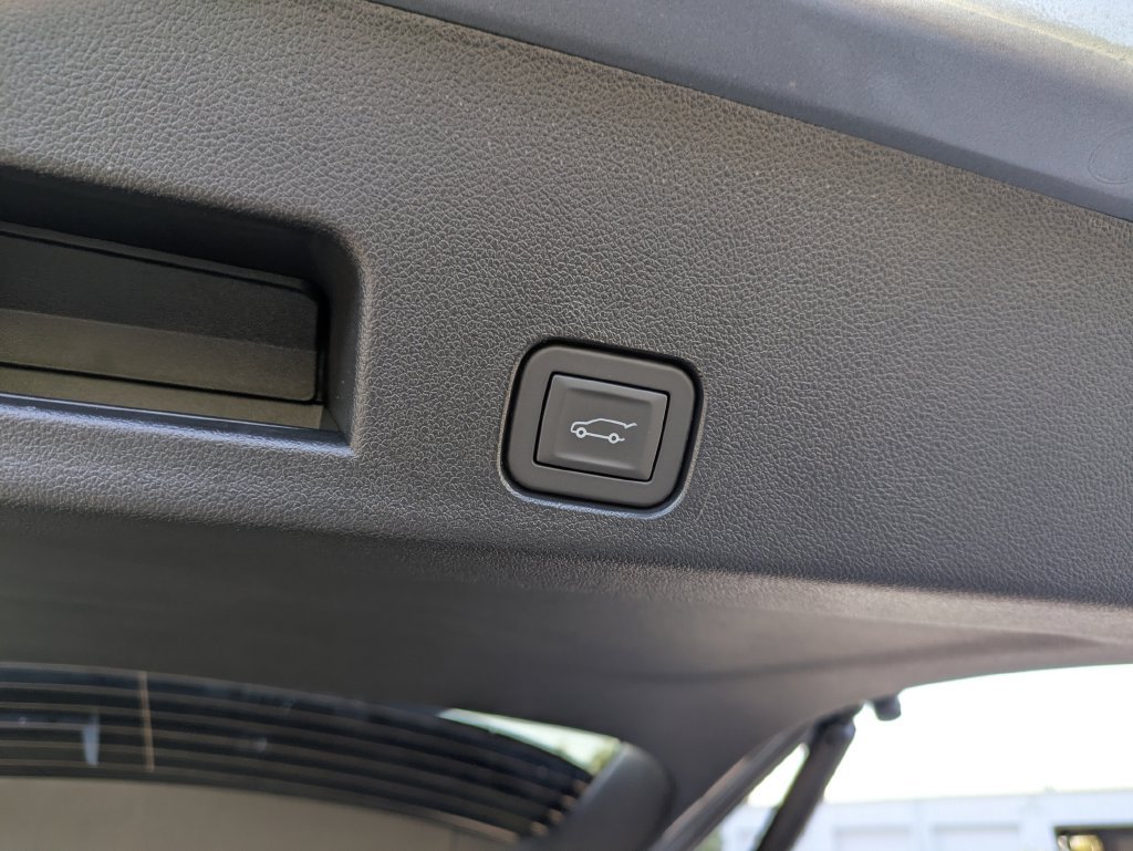 New 2027 GMC Acadia Elevation w/ Elevation Premium Package FWD image 30