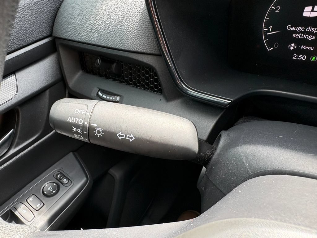 Used 2023 Honda CR-V LX image 18