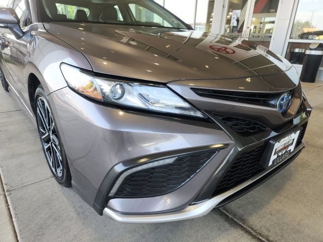 Used 2024 Toyota Camry XSE w/ Navigation Package FWD image 8