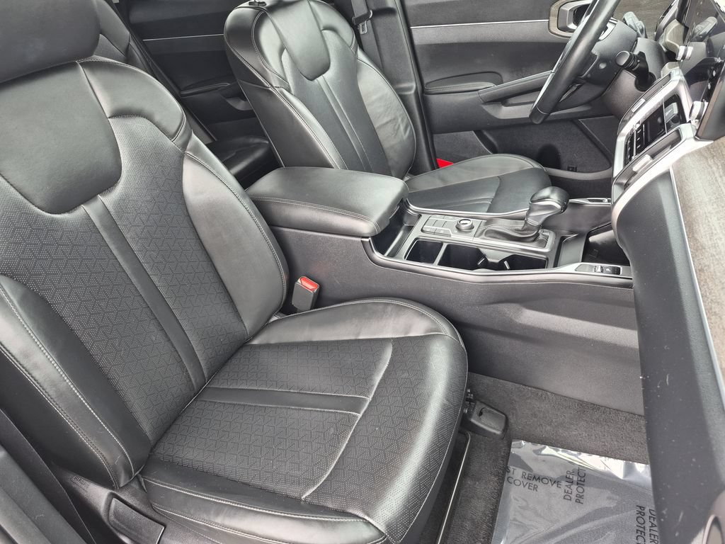 Certified 2023 Kia Sorento S AWD/4WD image 16