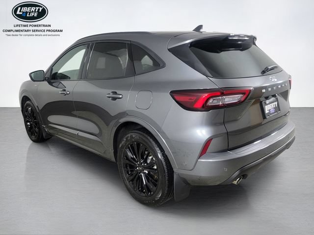 Used 2023 Ford Escape ST-Line Elite w/ Premium Technology Package AWD/4WD image 5