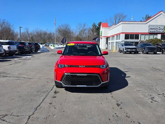 Certified 2025 Kia Soul LX w/ LX Technology Package image 3