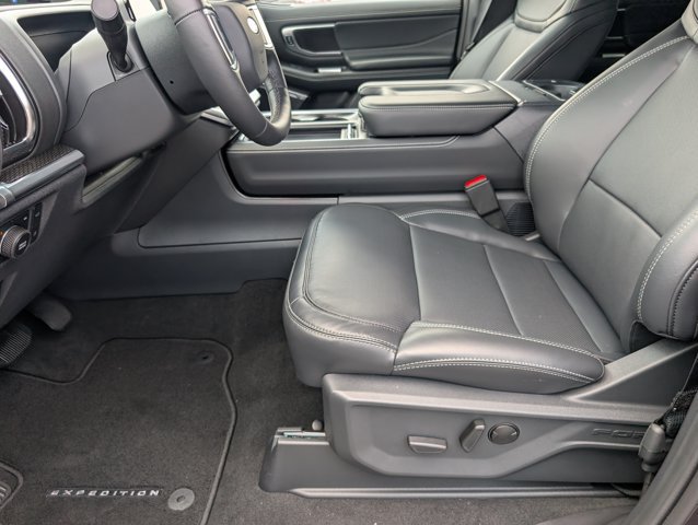New 2027 Ford Expedition Max Platinum w/ Stealth Appearance Package AWD/4WD image 15