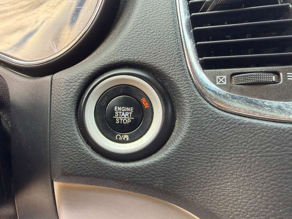 Used 2017 Dodge Durango SXT w/ 3rd Row Seating Group RWD image 14