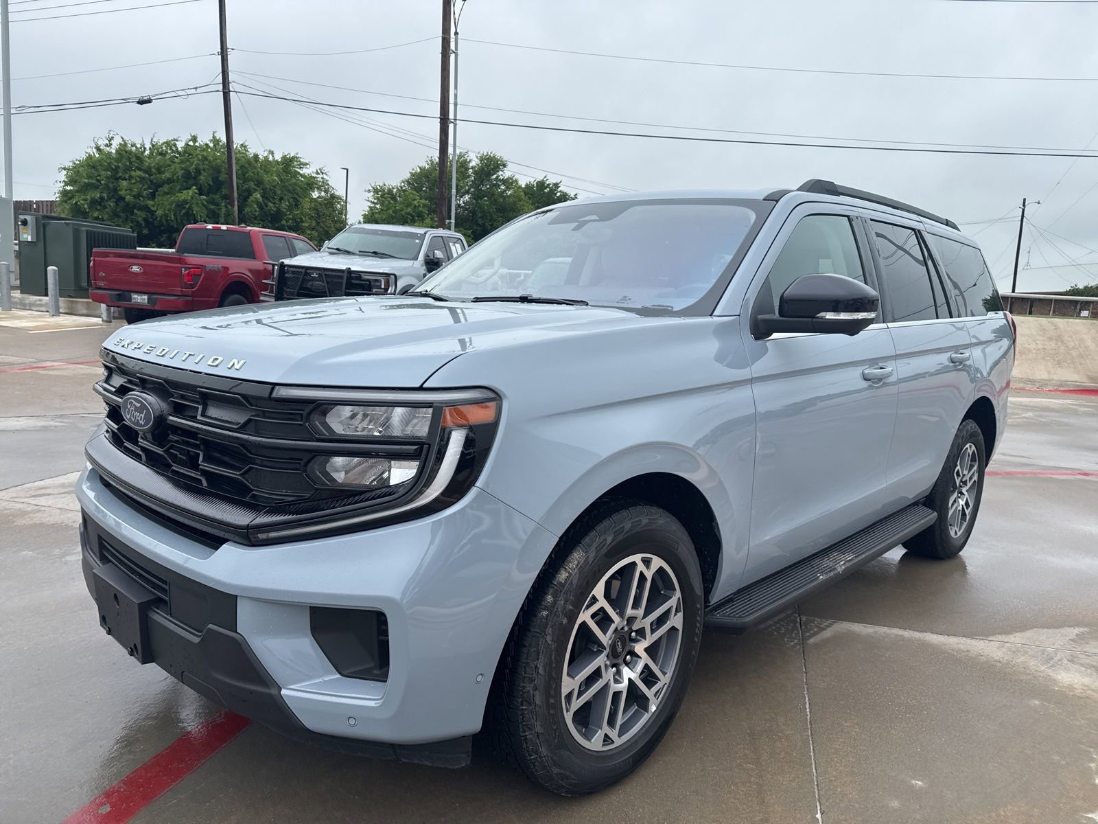Used 2025 Ford Expedition Active image 7