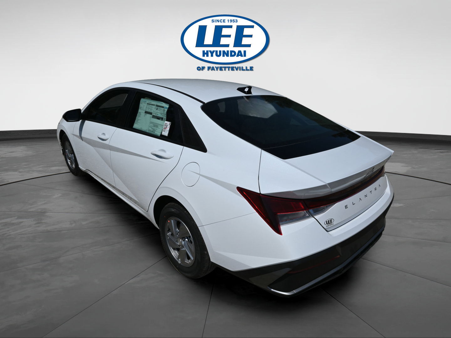 Certified 2025 Hyundai Elantra SE FWD image 5