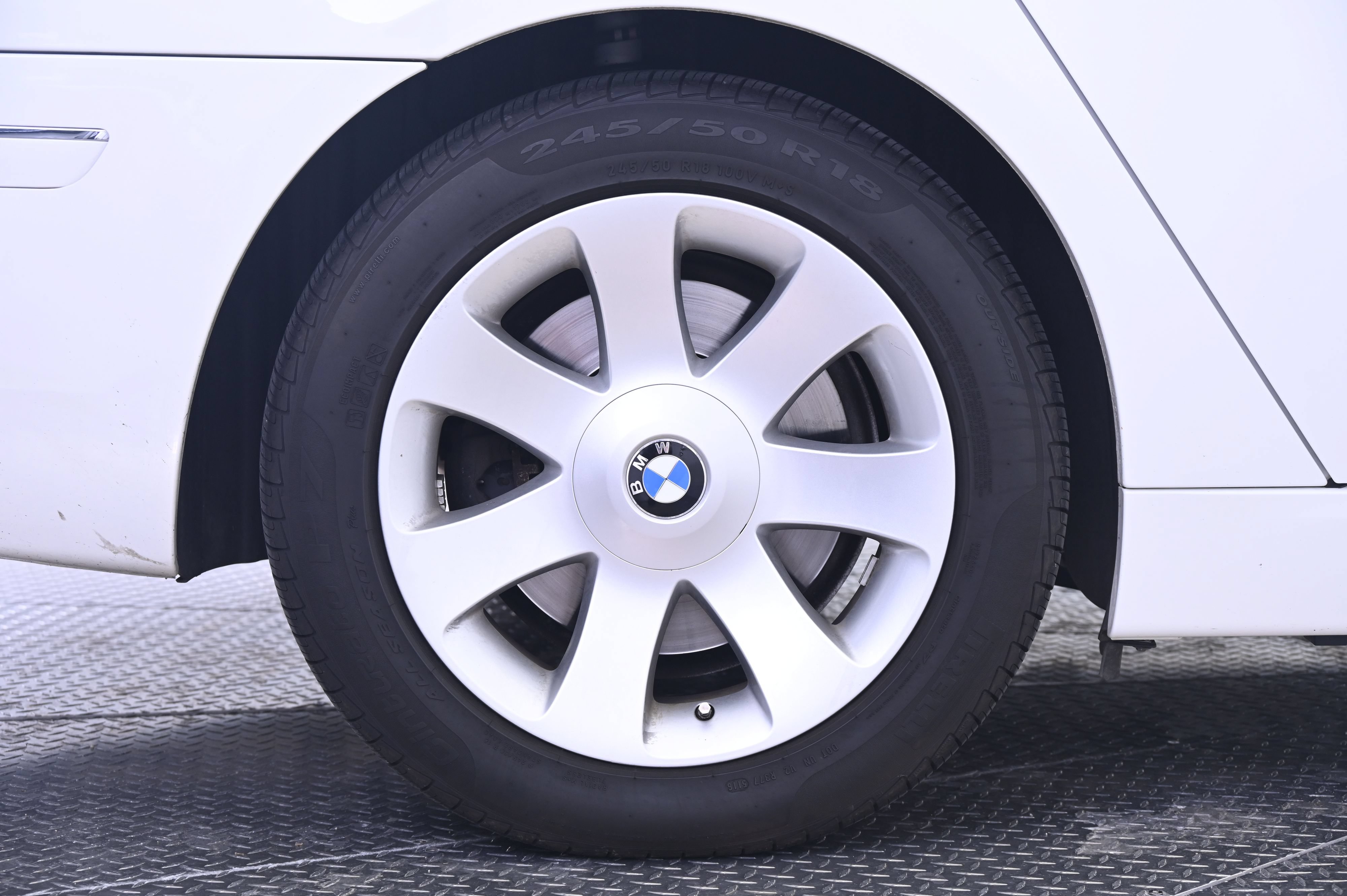 Used 2007 BMW 750Li RWD image 13