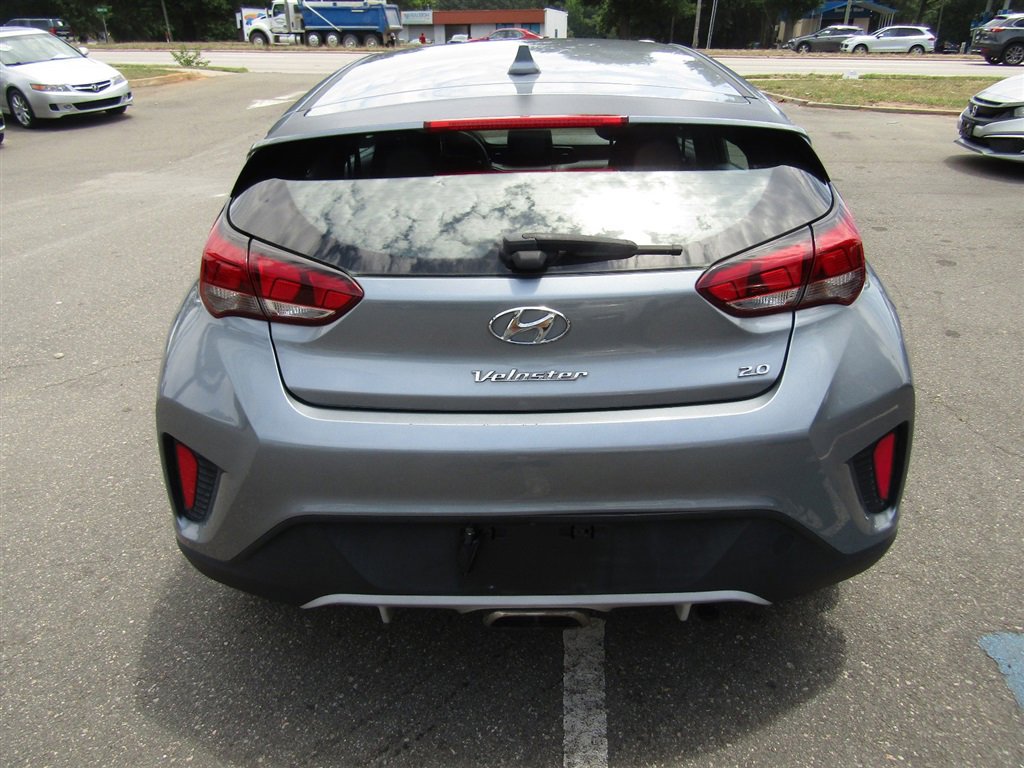 Used 2020 Hyundai Veloster 2.0 FWD image 7
