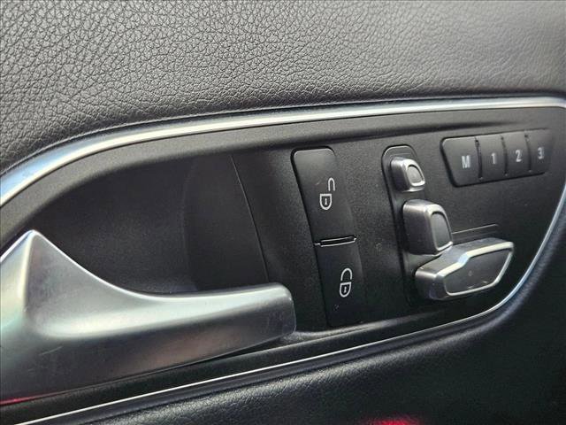 Used 2019 Mercedes-Benz GLA 250 image 17