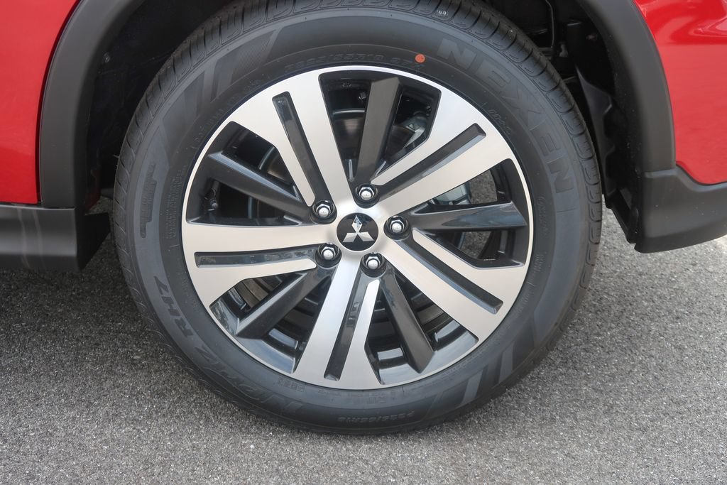 New 2027 Mitsubishi Outlander Sport ES AWD/4WD image 13