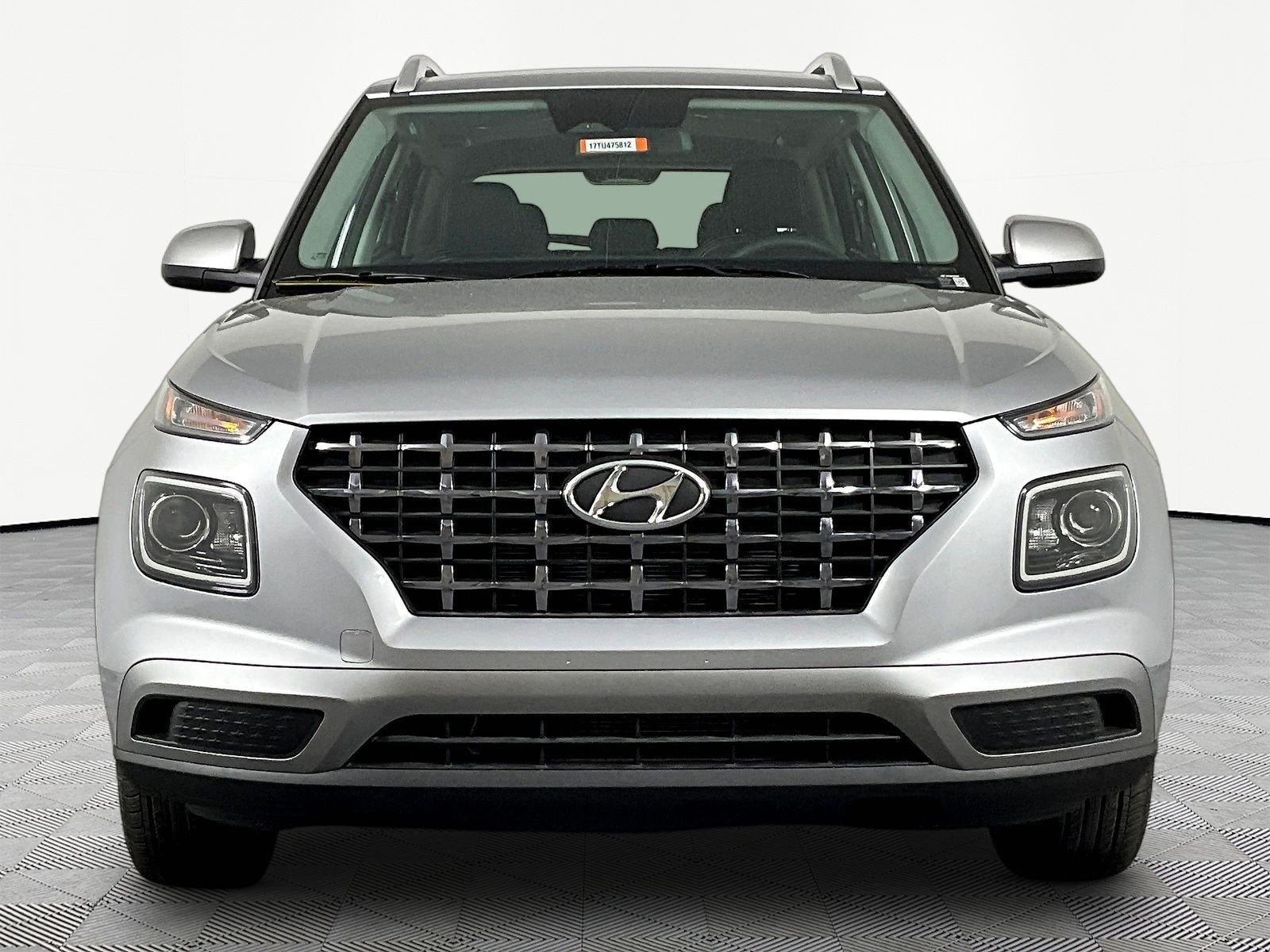 New 2026 Hyundai Venue SEL FWD image 2