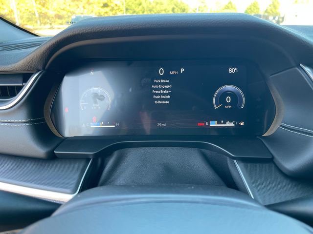 New 2025 Jeep Grand Cherokee Altitude image 27