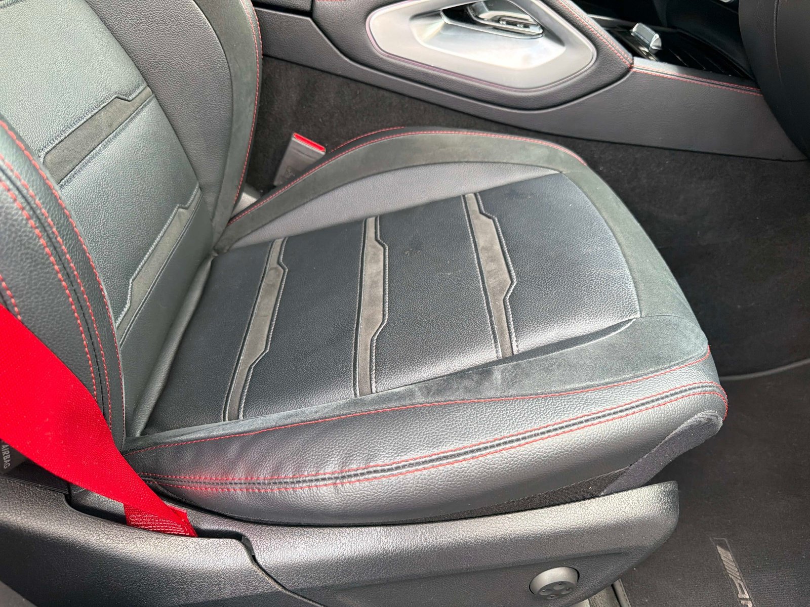 Used 2022 Mercedes-Benz GLE 53 AMG 4MATIC Coupe image 21