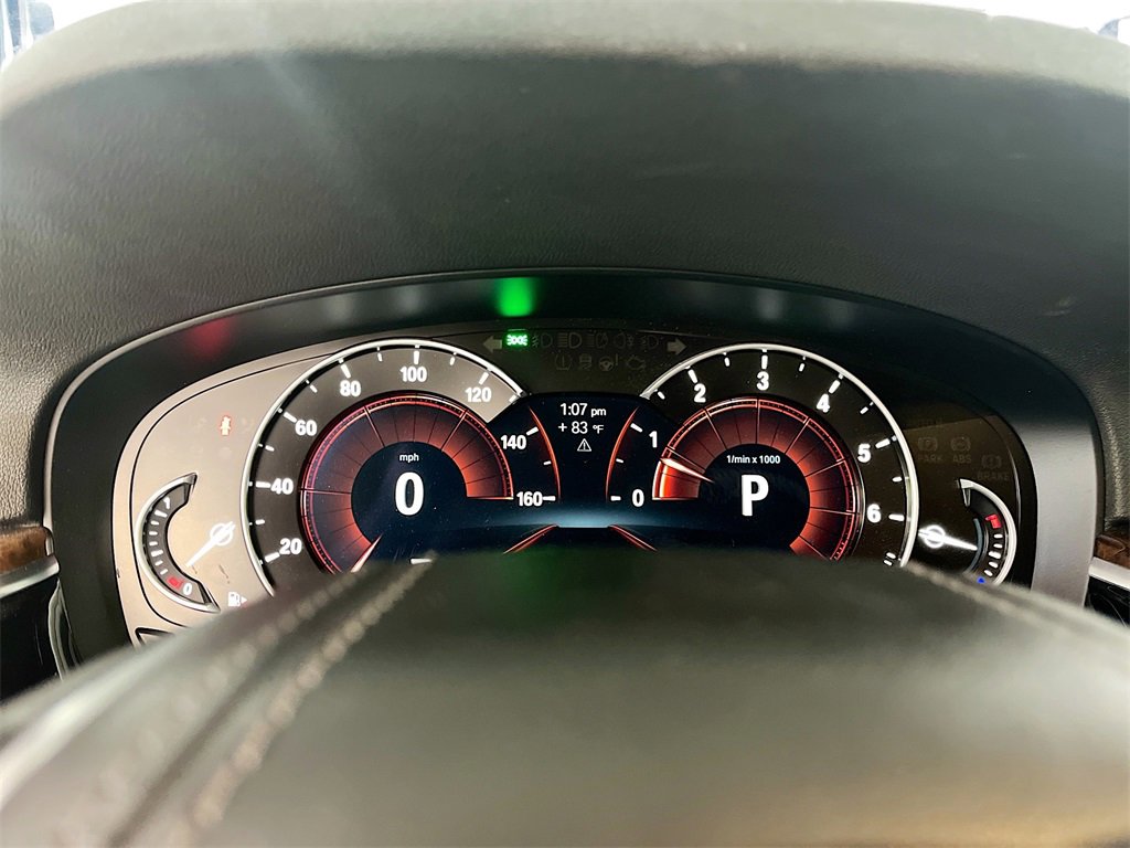 Used 2019 BMW 540i w/ Convenience Package image 12