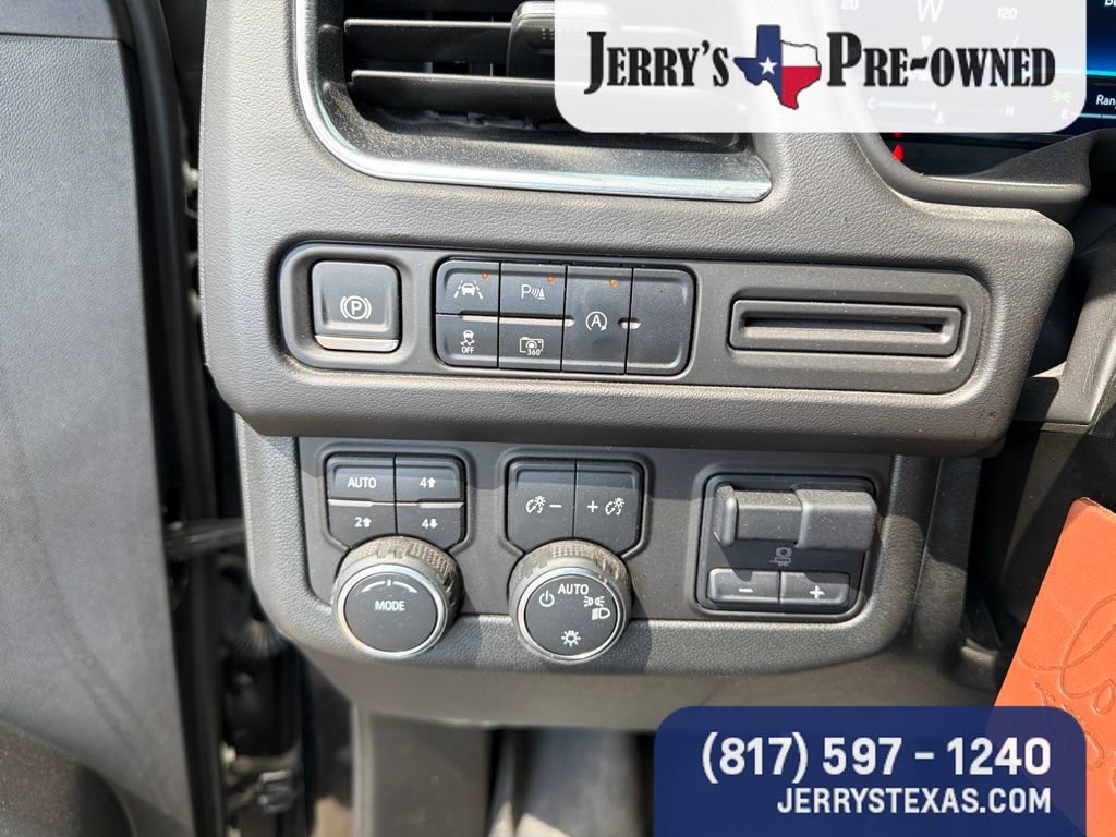 Used 2024 Chevrolet Suburban RST w/ Sport Performance Package AWD/4WD image 15