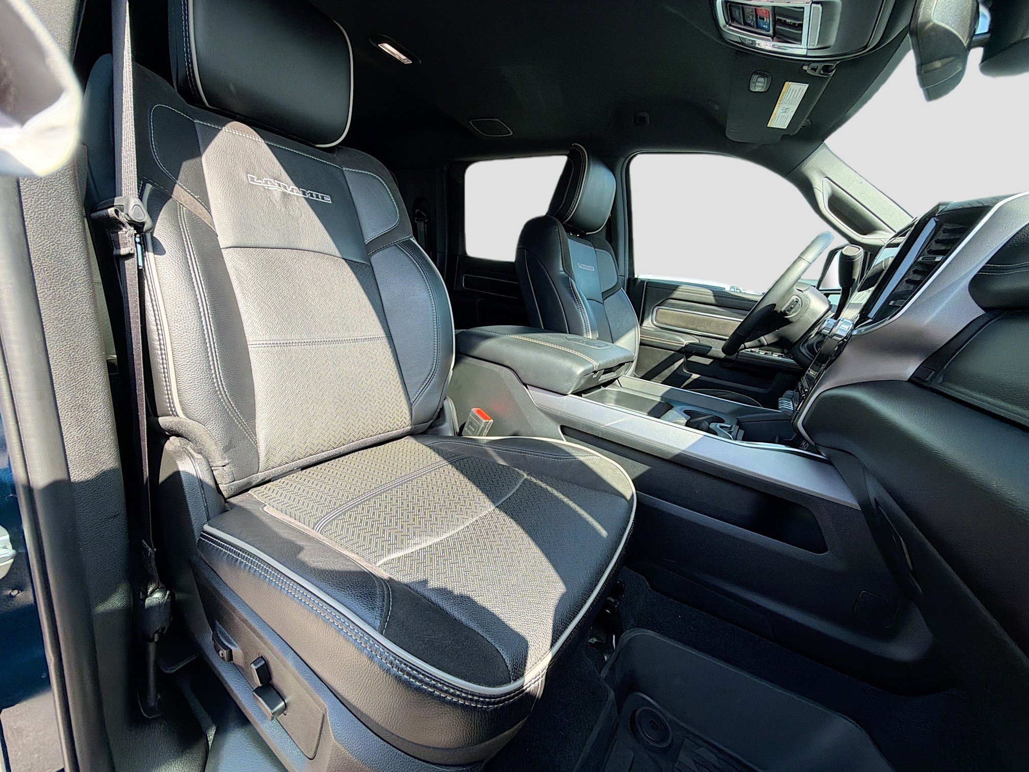 Used 2024 RAM 2500 Laramie w/ Night Edition image 14