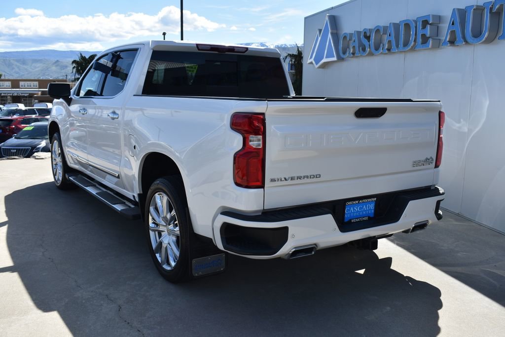 Certified 2024 Chevrolet Silverado 1500 High Country w/ Technology Package AWD/4WD image 6