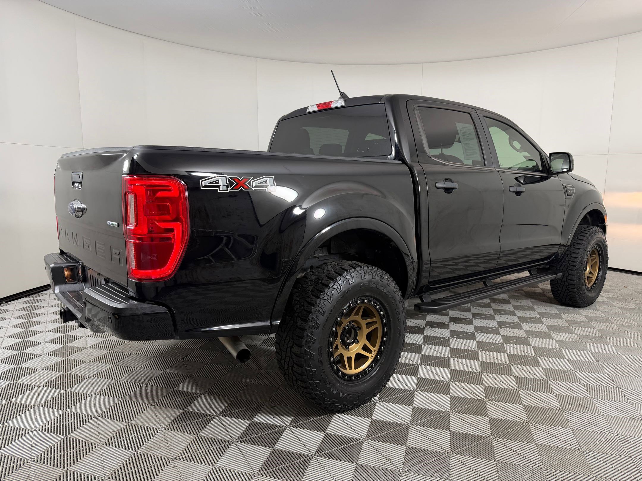 Used 2019 Ford Ranger XLT w/ Equipment Group 301A Mid AWD/4WD image 8