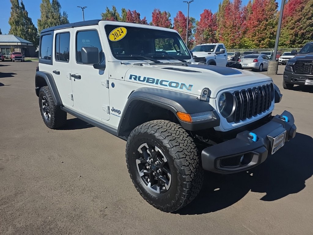 Used 2024 Jeep Wrangler Unlimited Rubicon 4xe w/ Technology Group AWD/4WD image 7