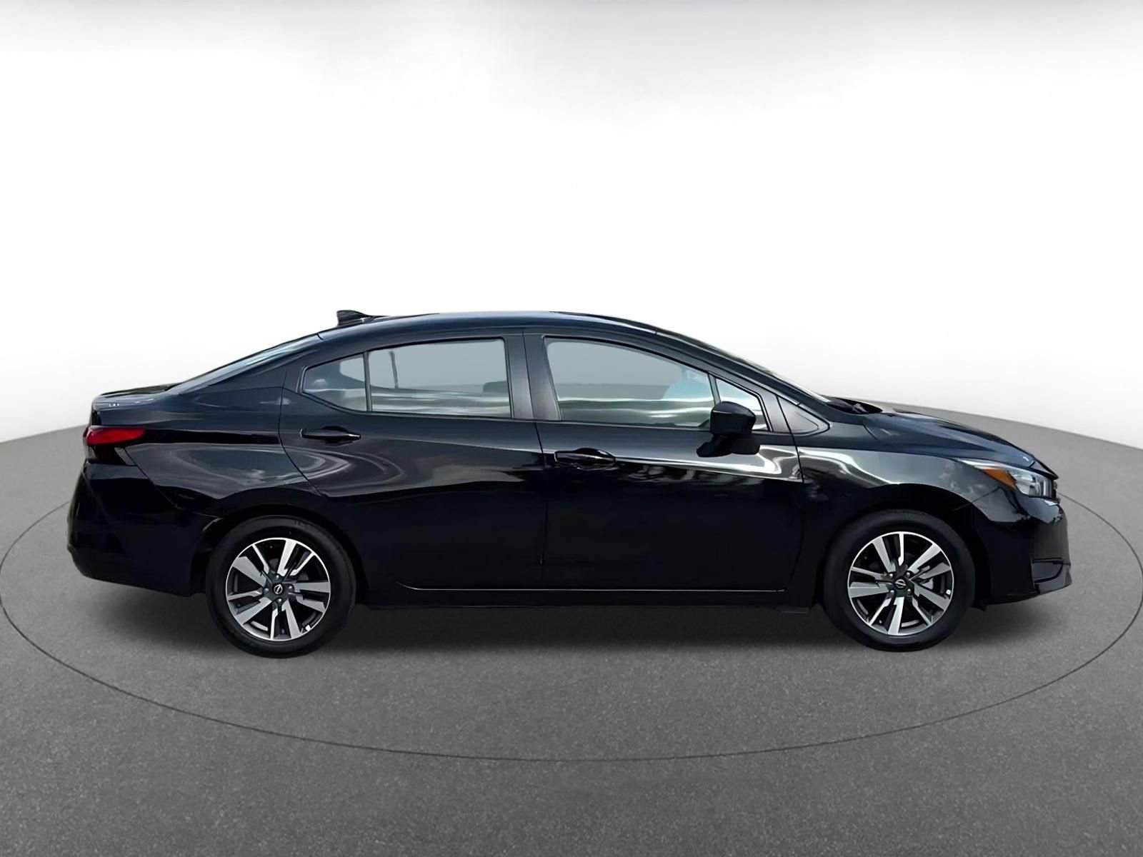 Used 2025 Nissan Versa SV FWD image 16