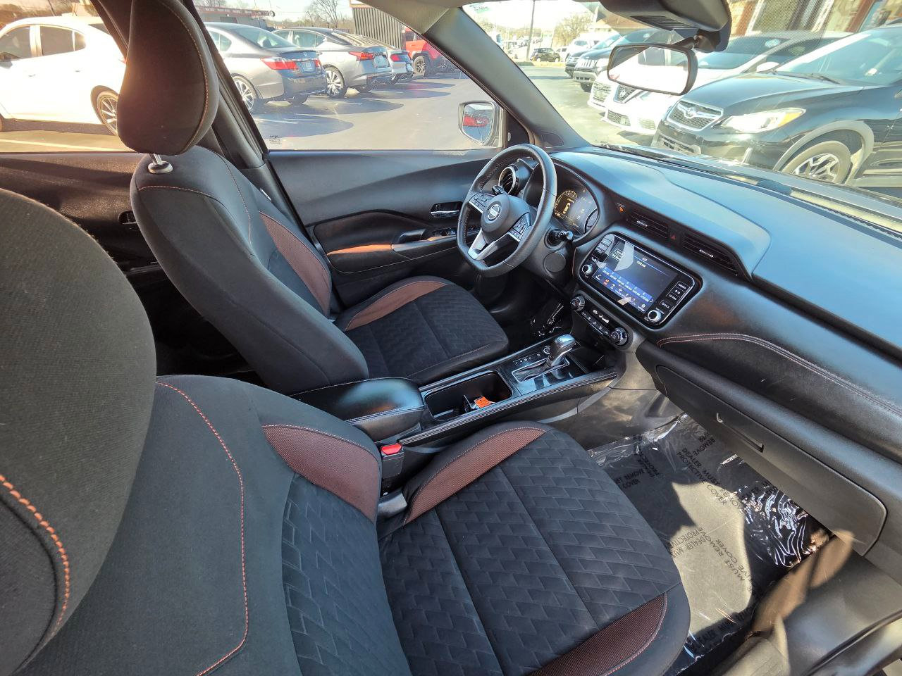 Used 2021 Nissan Kicks SR w/ Exterior Package image 18