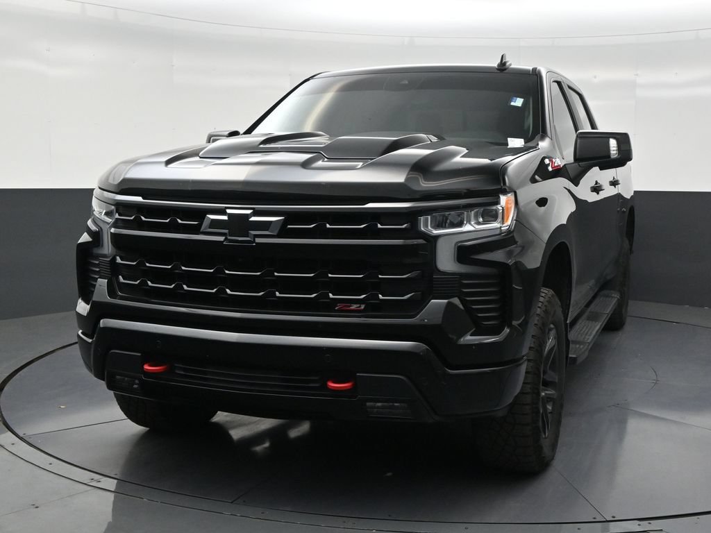 Used 2024 Chevrolet Silverado 1500 LT Trail Boss w/ Convenience Package II AWD/4WD image 8