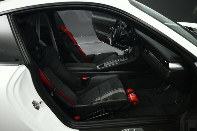 Used 2018 Porsche 911 GT3 RWD image 49
