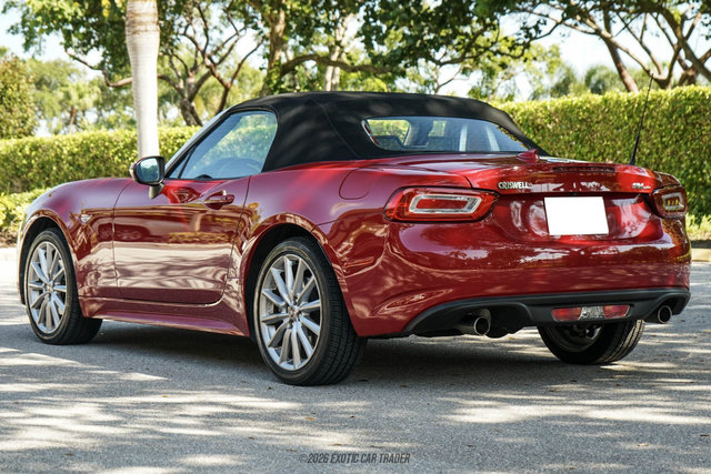 Used 2020 FIAT 124 Spider Lusso RWD image 16