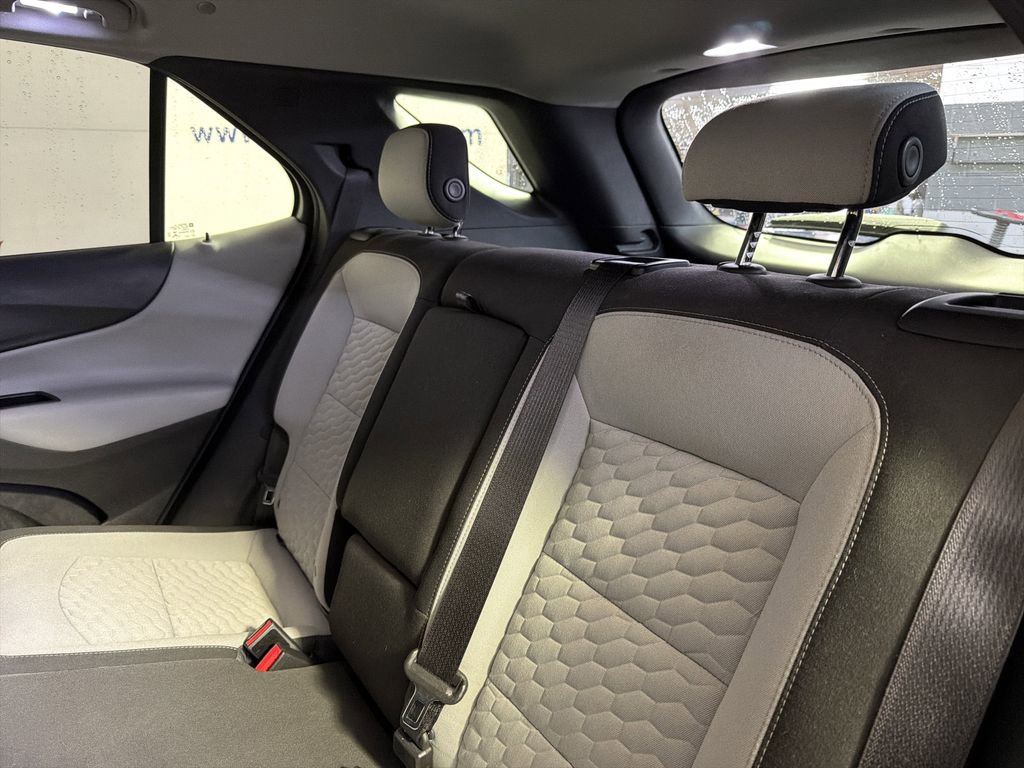 Used 2020 Chevrolet Equinox LS image 27