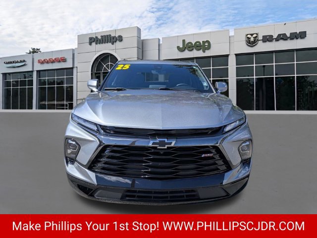 Used 2025 Chevrolet Blazer RS w/ Driver Confidence II Package FWD image 9