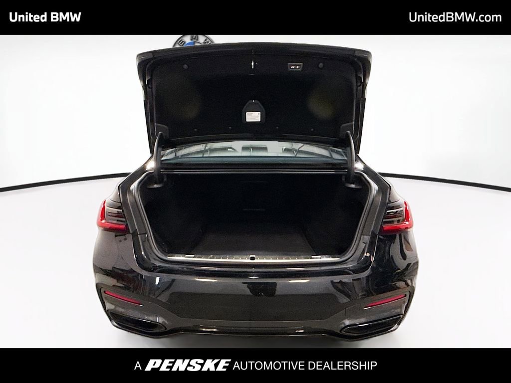 Used 2022 BMW 740i w/ M Sport Package image 14